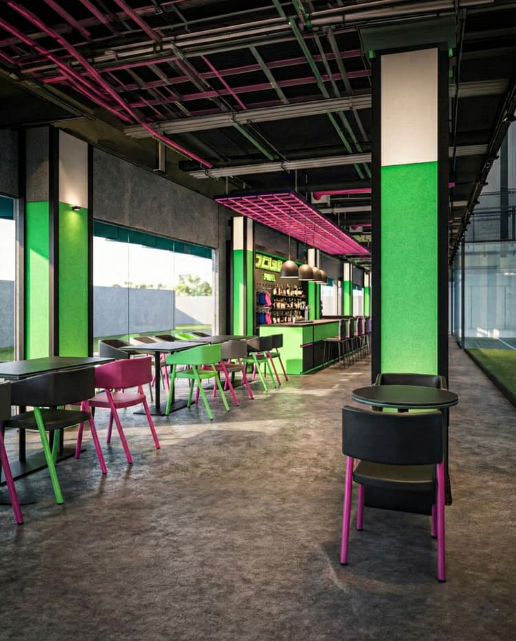 Bleacher style seating, court side sightline